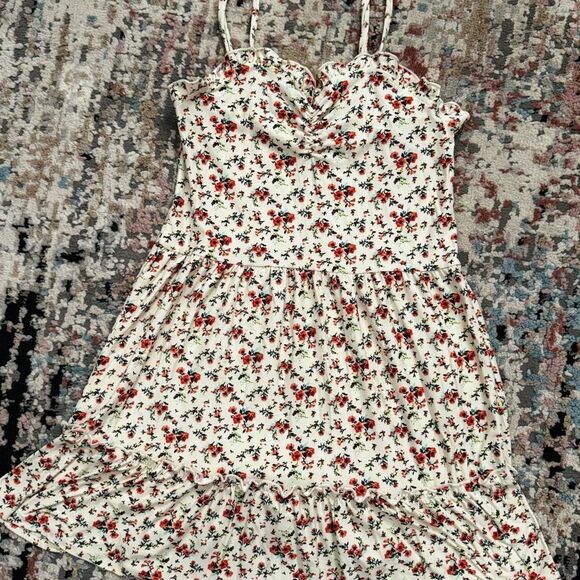 Stretchy Floral Dress - Picture 1 of 6